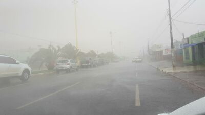 Imagem da notícia Frente fria a caminho deve trazer chuva e queda nas temperaturas, com mínima de 10°C em Costa Rica